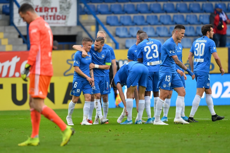 Souhrn Kola Sparta Slavia I Plze Remizovaly Balc Rek Probudil