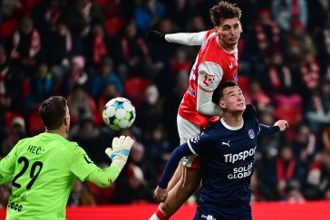 Slavia si poradila se Slováckem. Baník porazil Duklu a odlepil se ze dna