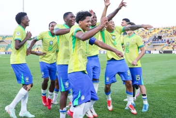 ŽIVĚ MS fotbalistů do 17 let: Brazílie – Honduras, Pobřeží slonoviny – Švýcarsko