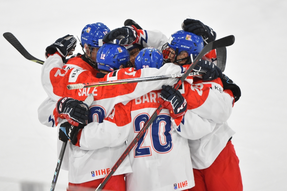 Live Broadcast: Czech Republic vs Sweden Hlinka Gretzky Cup match on ČT Sport and ČT Sport Plus