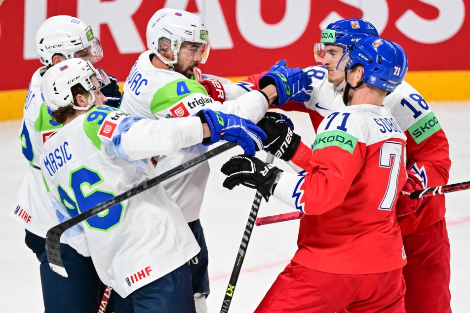 “Czech National Team Turns Around Game Against Slovenia at World Cup in Riga and Tampere”