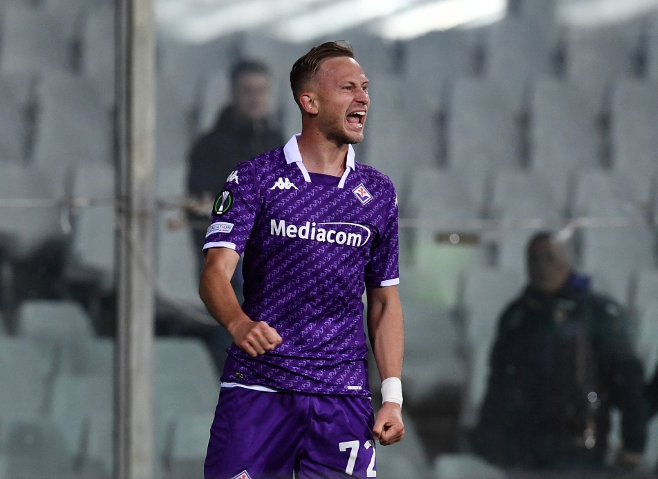 Barák ha segnato un gol e un assist mentre la Fiorentina ha battuto il Sassuolo 5–1.  Il Bologna sfiora nuovamente la qualificazione alla Champions League – ČT sport – Televisione ceca