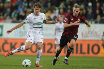 Sparta překvapivě padla proti Karviné. Olomouc vysoko porazila trápící se Mladou Boleslav