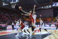 Gruzínci na EuroBasketu porazili Španěly, Slovinci s Dončičem nestačili na Polsko