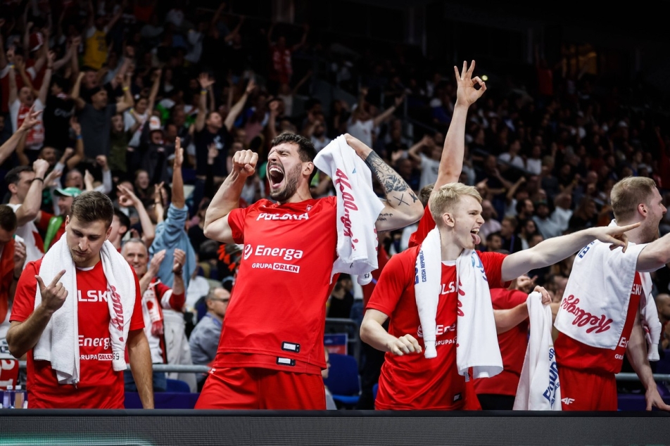 Les Slovènes ne défendront pas leur titre à l’Eurobasket, les Polonais les ont pris par surprise.  La France pousse vraiment la promotion – ČT sport – Télévision tchèque
