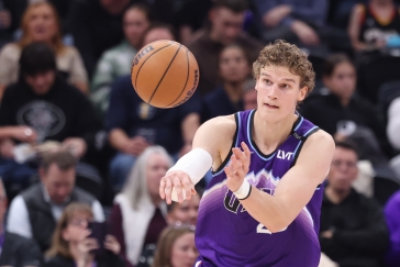 Markkanen nastřílel 51 bodů, čtvrtá vítězství přidaly Oklahoma a San Antonio