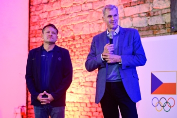 Sto dní do začátku Her: Matrace pro olympioniky, kampaň Pojď! pro fanoušky