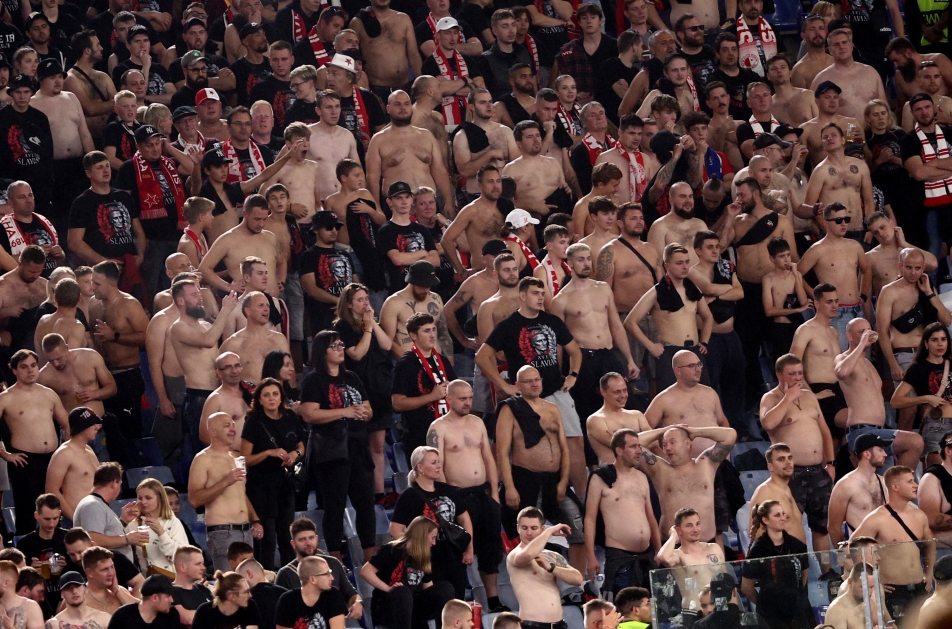 Finale a Roma.  Lo Slavia protesta contro il comportamento della polizia, espulsi due tifosi – ČT sport – Televisione ceca