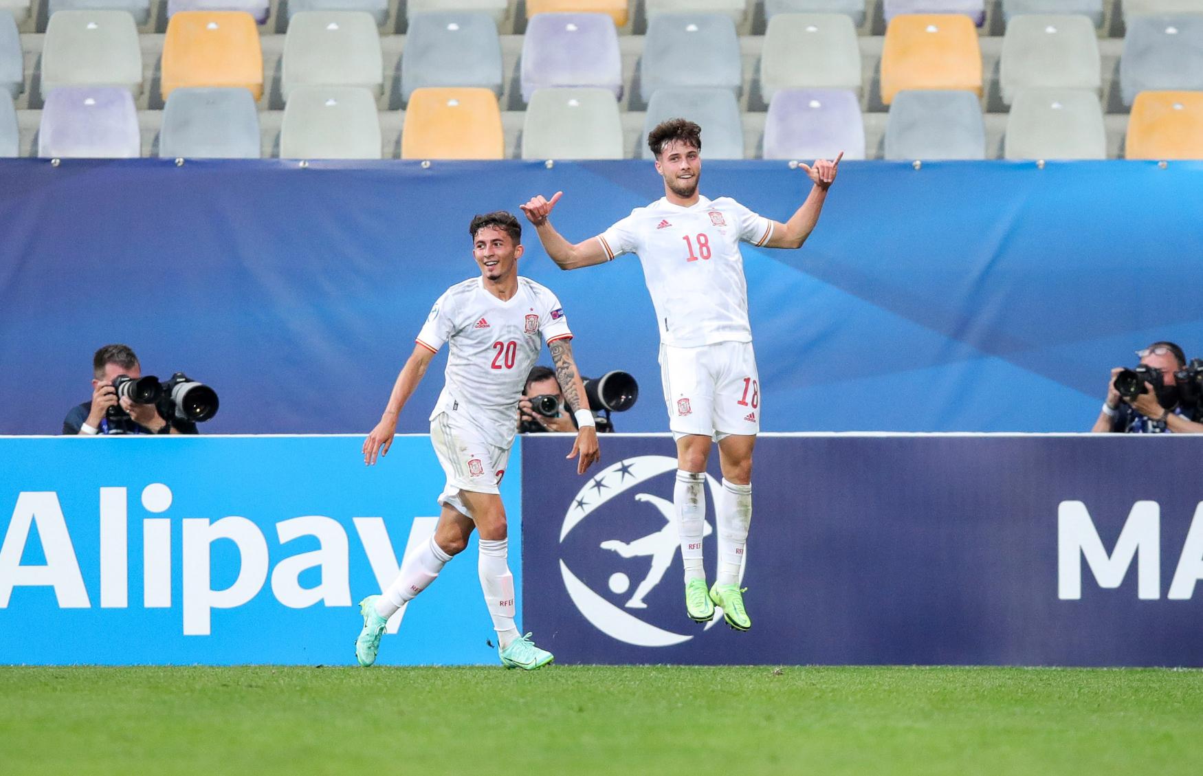 ŽIVĚ semifinále ME "21": Španělsko - Portugalsko 0:1 - ČT ...