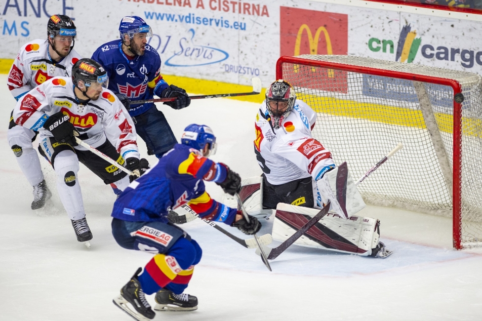 The engine averted the end of the season, winning the fourth semifinal 3: 1 – ČT sport – Česká televize