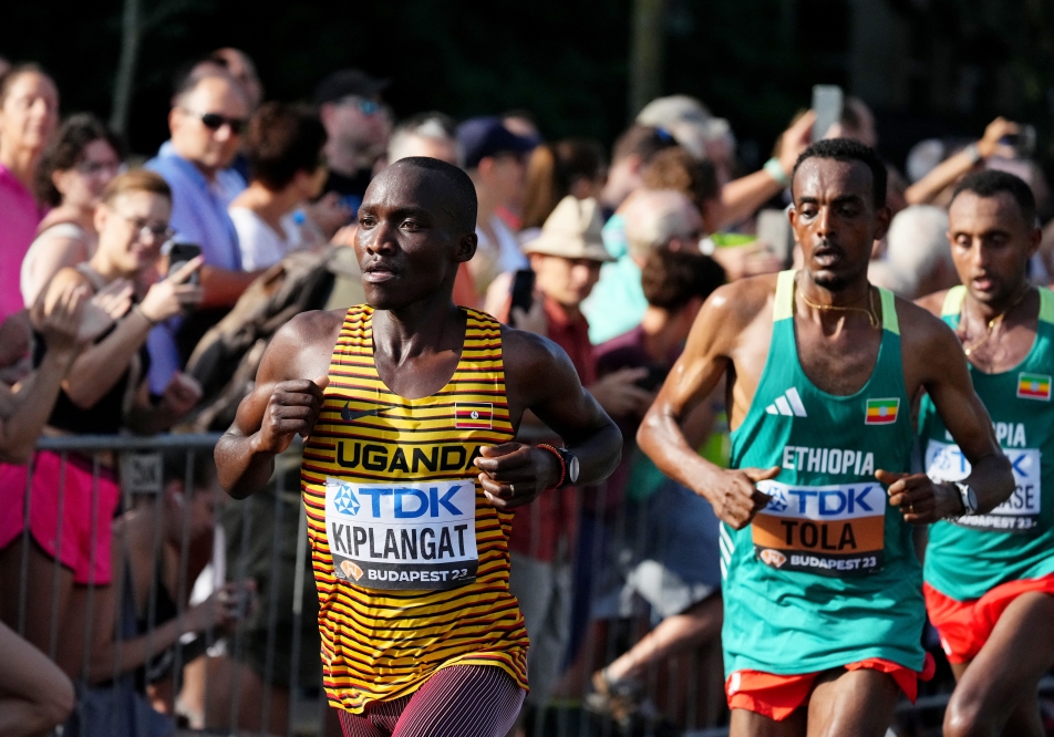 Ugandan Kiplangat wins gold at Budapest marathon – ČT sport – Czech Television