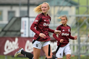 ŽIVĚ: Liga fotbalistek Sparta Praha – Slovan Liberec, Lokomotiva Brno – FC Praha