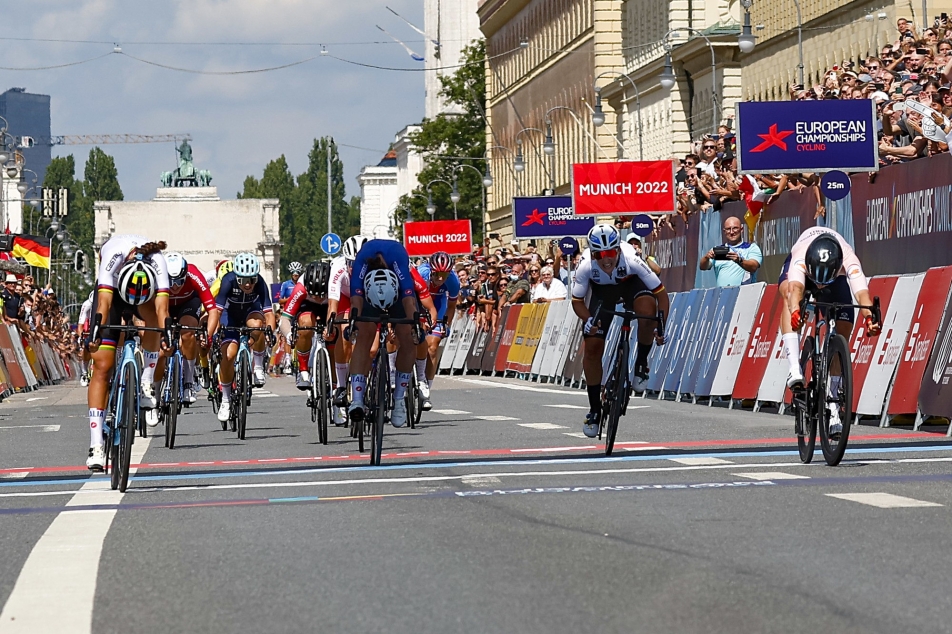 Wiebes ha continuato a brillare.  Nel Campionato Europeo, le gare su strada sono dominate da T sport – Czech Television