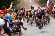 Start z Prahy, pak Vary, Dlouhé Stráně a dvakrát Pustevny. Začíná letošní Czech Tour
