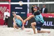 ŽIVĚ: Ostrava Beach Pro. Trousil s Džavoronokem postoupili, ostatní české páry prohrály. Svozilová se Štochlovou jsou 13.