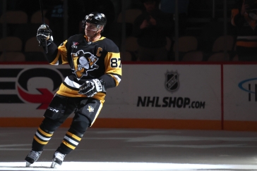 Crosby už má přes 1700 bodů, Boston utrpěl debakl v Ottawě