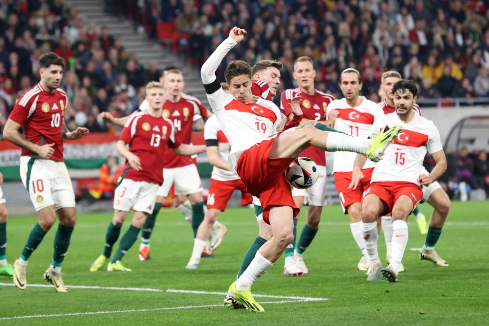 Turci prohráli v přípravě v Maďarsku 0:1, Španělé podlehli Kolumbii