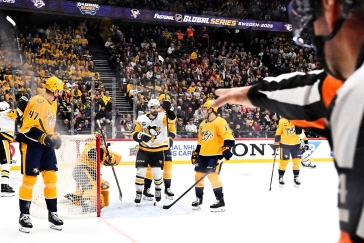 Nashville ukončil sérii porážek, ve Stockholmu zdolal v prodloužení Pittsburgh