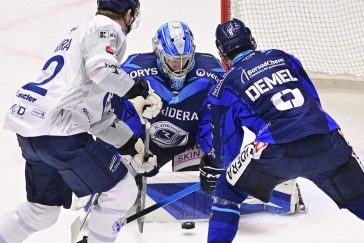 Demel se upsal Vítkovicím na další tři roky