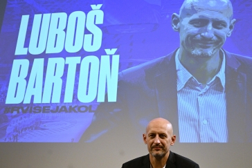 Bartoň představil svůj česko-španělský realizační tým