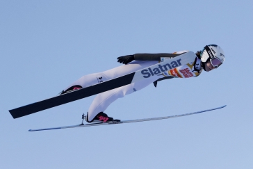 ŽIVĚ: Anežka Indráčková skáče v Lillehammeru