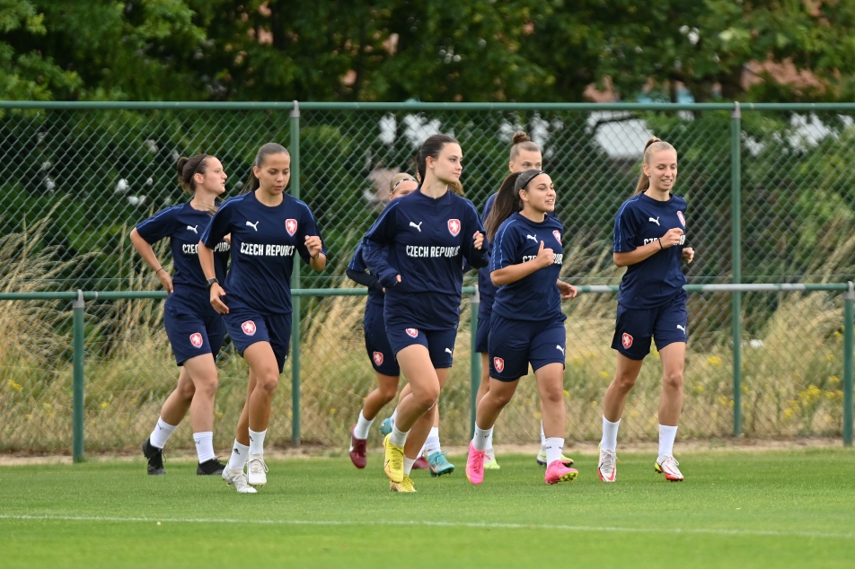 Le footballeur U-19 cherche à améliorer ses résultats de l’année dernière à la Commission européenne.  La France débutera-t-elle le premier match ?  – CT sport – Télévision tchèque