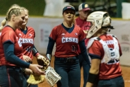 Softbalistky po třech výhrách narazily proti Itálii, rozhodl grandslam Cecchetiové