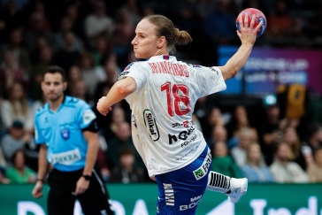 ŽIVĚ: MS házenkářek Faerské ostrovy – Paraguay a Polsko – Tunisko