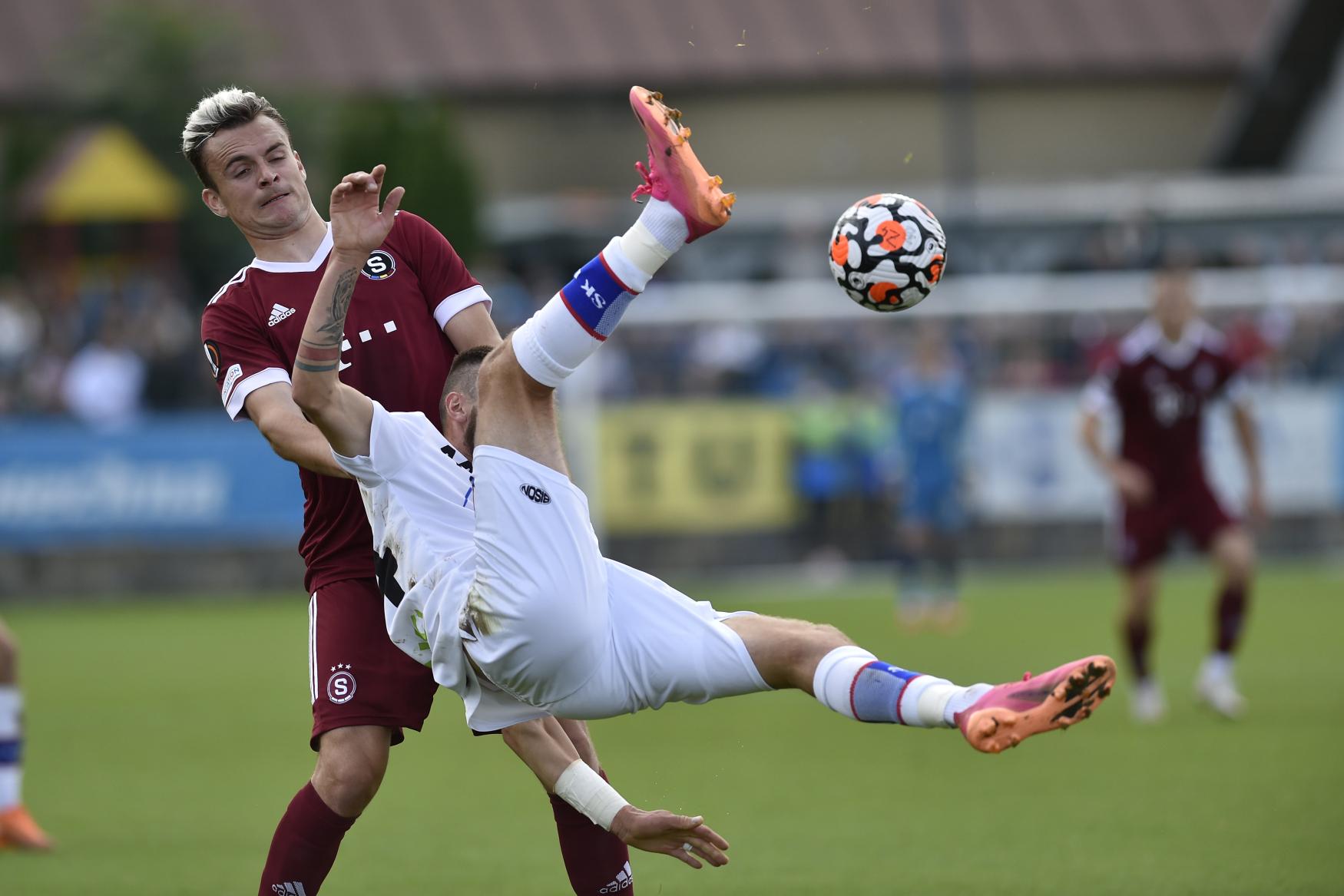 Slavia Odvracela Ve Velvarech Blamaz Sparta Si Zastrilela Banik Uspel Az V Prodlouzeni Ct Sport Ceska Televize