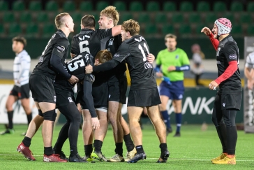 Warriors si po výhře nad Bruselem zahrají semifinále Super Cupu