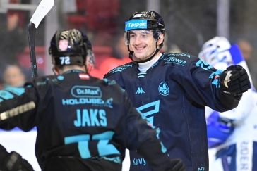 Doufám, že v těch výkonech budeme pokračovat, liboval si Šťastný