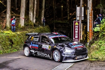 Po první etapě vede Japonskou rallye Ogier