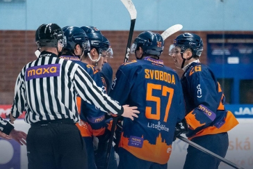 ŽIVĚ: První hokejová liga Poruba – Litoměřice