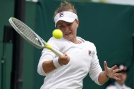 Krejčíková a Siniaková prošly do semifinále Wimbledonu
