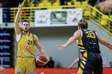 Opava ukončila domácí neporazitelnost Písku, Pardubice přehrály USK už v první polovině