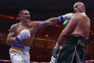 Fury chce tituly, neporažený Usyk je proti. Jde o tři mistrovské pásy i o miliardy