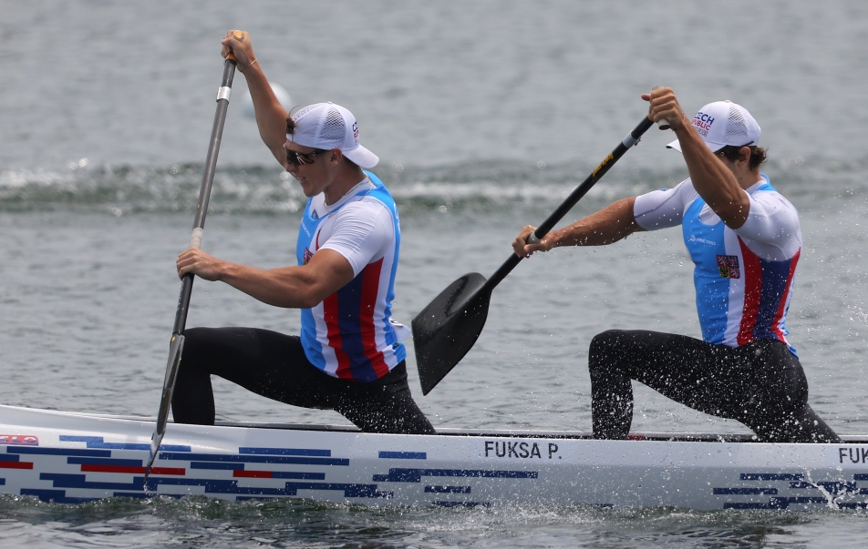 Martin Fuksa fell ill and gave up racing in Szeged, para-canoeist Šperk is fighting for Paris – ČT sport – Czech Television