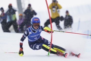 ŽIVĚ: Černý, Tuž a Beranová nepostoupili ve sprintu ze čtvrtfinále. Ženy jedou obří slalom