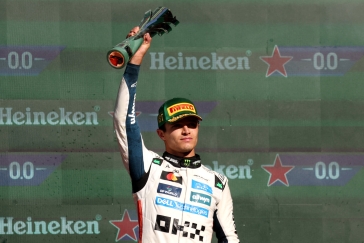 Souboj mclarenů o jezdecký titul pokračuje, Norris je po výhře v Mexiku o bod před Piastrim
